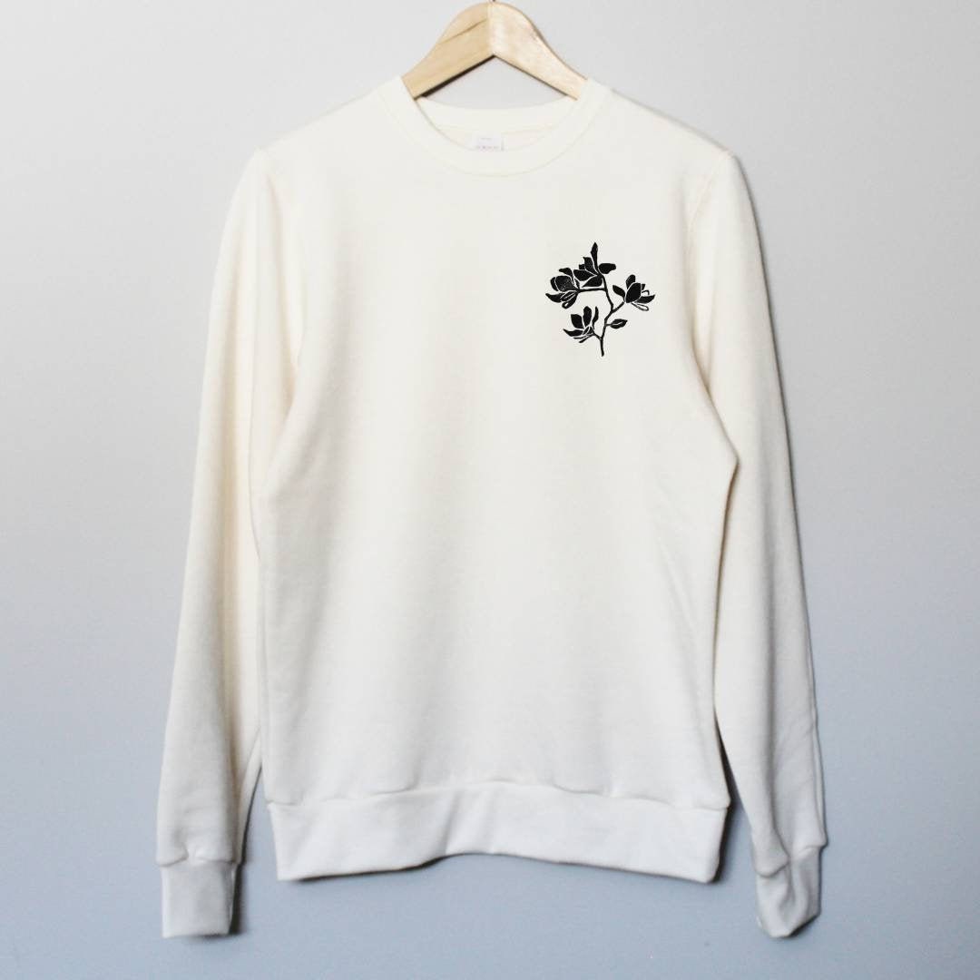 Sweat-shirt fleur de magnolia, col d'équipage UNISEX en bambou, imprimé botanique floral, pull en coton biologique naturel, estampillé à la main, mode éthique