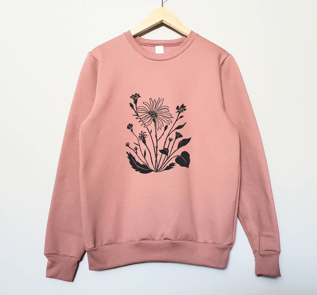 Sweat-shirt à fleurs sauvages, col d’équipage imprimé à la main unisexe, illustration florale imprimée en bloc, pull en polaire douce, vêtements, mode éthique