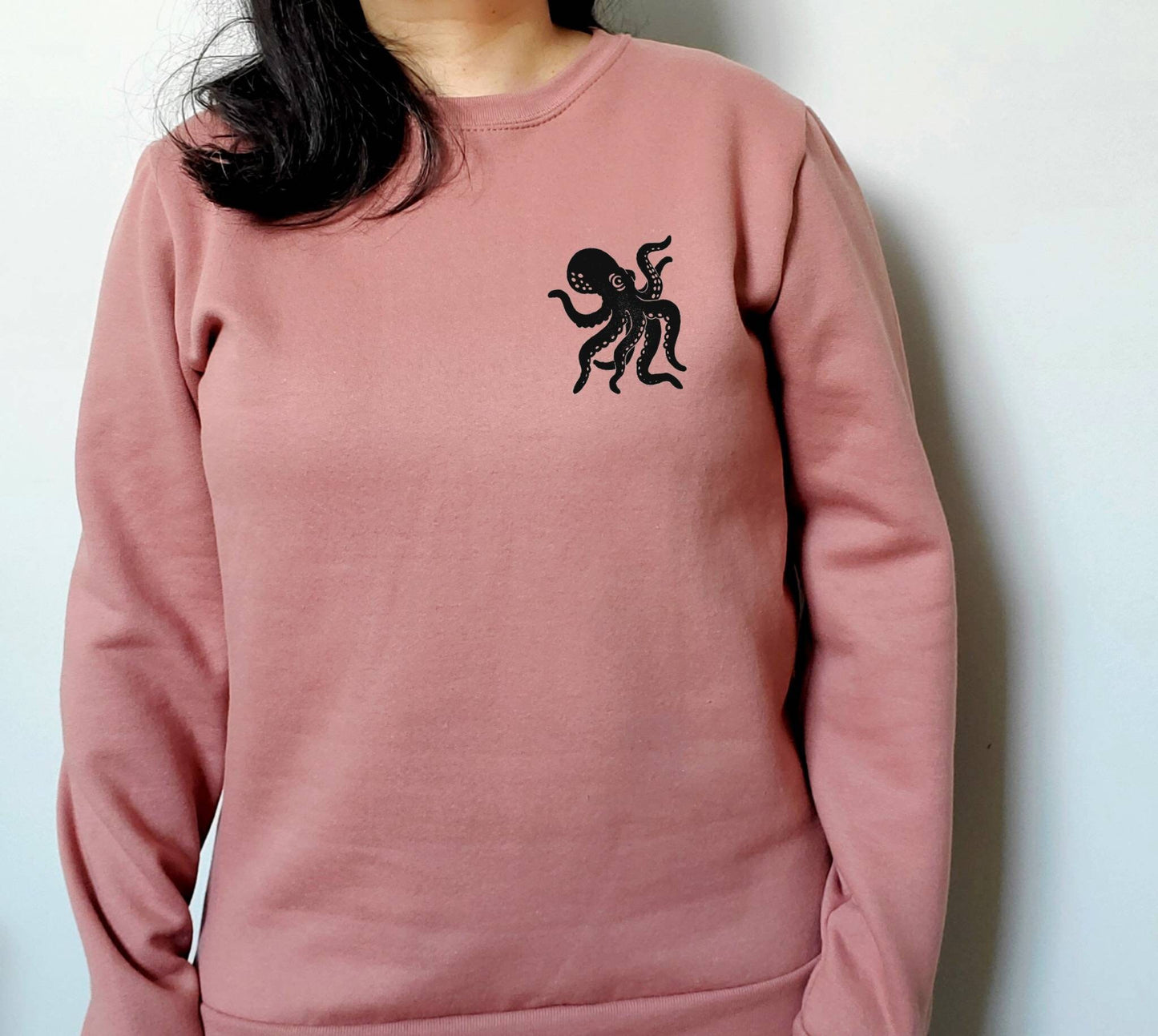Sweat-shirt Octopus, col d’équipage imprimé à la main unisexe, illustration imprimée en bloc, pull en polaire douce, vêtements d’automne, mode éthique