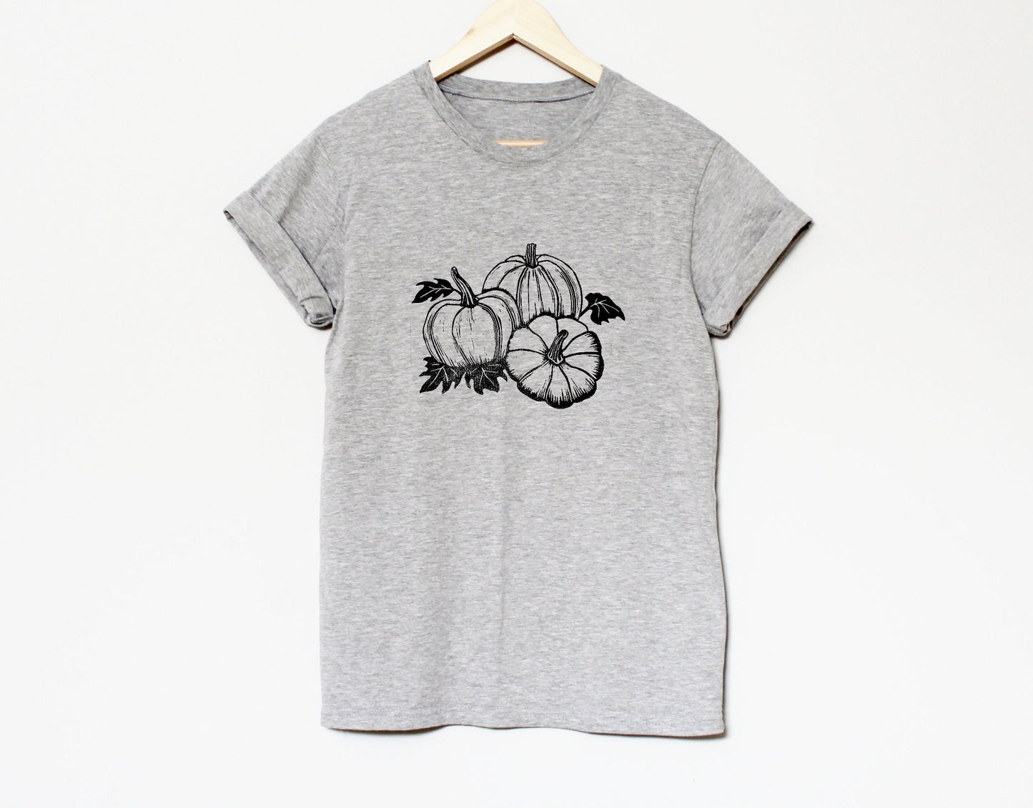T-shirt citrouille, t-shirt imprimé à la main UNISEX, patch citrouille linocut, illustration de thème d’automne imprimé en bloc, vêtements d’automne, mode éthique
