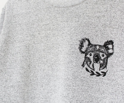 Sweat-shirt Koala, col d’équipage unisexe koala ours, pull gris estampillé à la main linoprint, vêtements imprimés à la main, pull en polaire, mode éthique