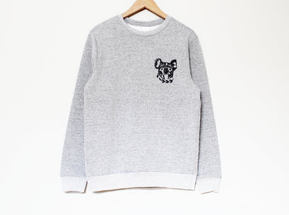 Sweat-shirt Koala, col d’équipage unisexe koala ours, pull gris estampillé à la main linoprint, vêtements imprimés à la main, pull en polaire, mode éthique