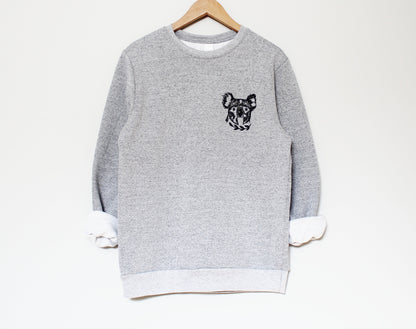 Sweat-shirt Koala, col d’équipage unisexe koala ours, pull gris estampillé à la main linoprint, vêtements imprimés à la main, pull en polaire, mode éthique