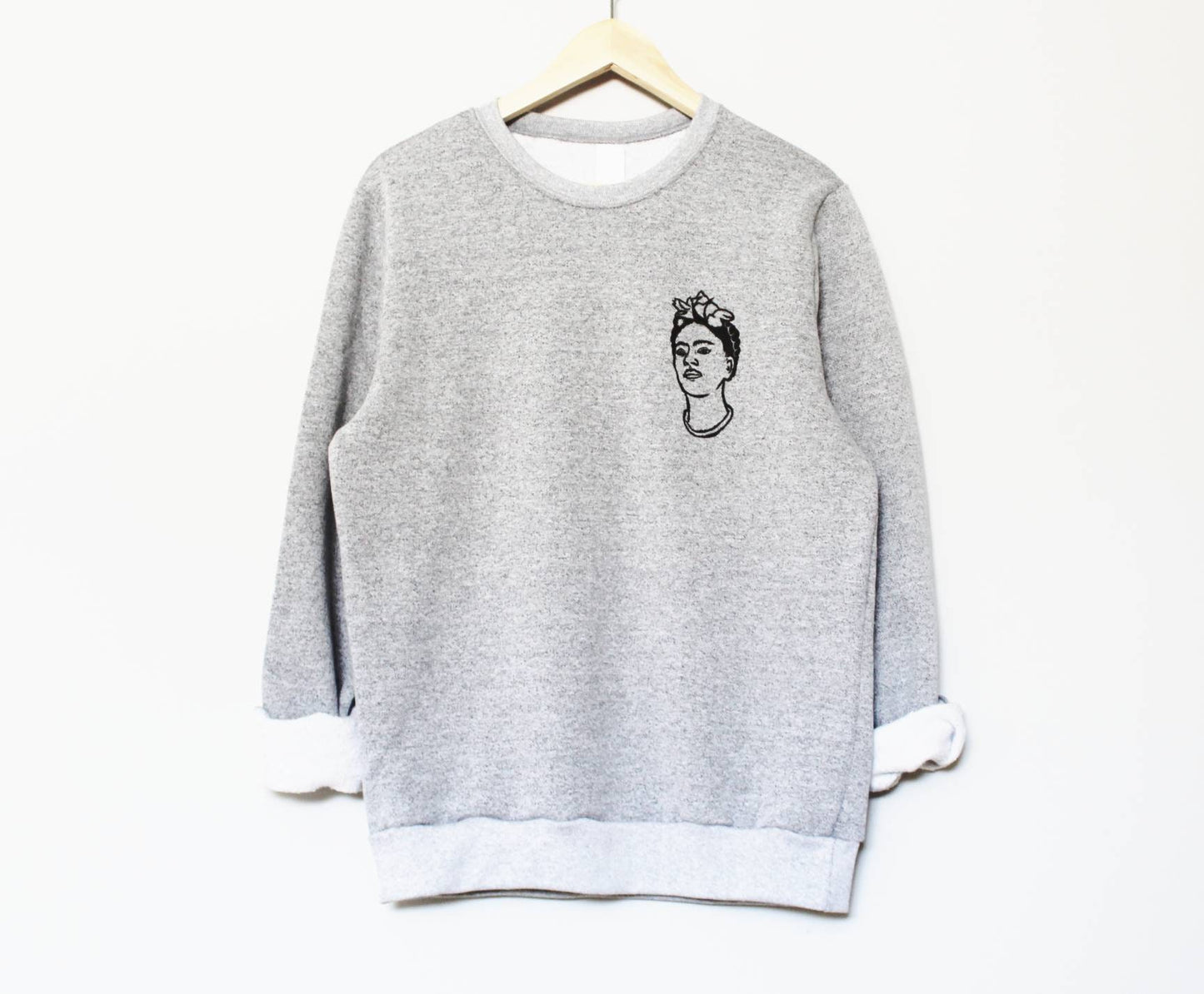 Frida sweatshirt, unisex Frida Kahlo crewneck, linoprint hand stamped gray sweater, hand print clothing, fleece jumper, ethical fashion