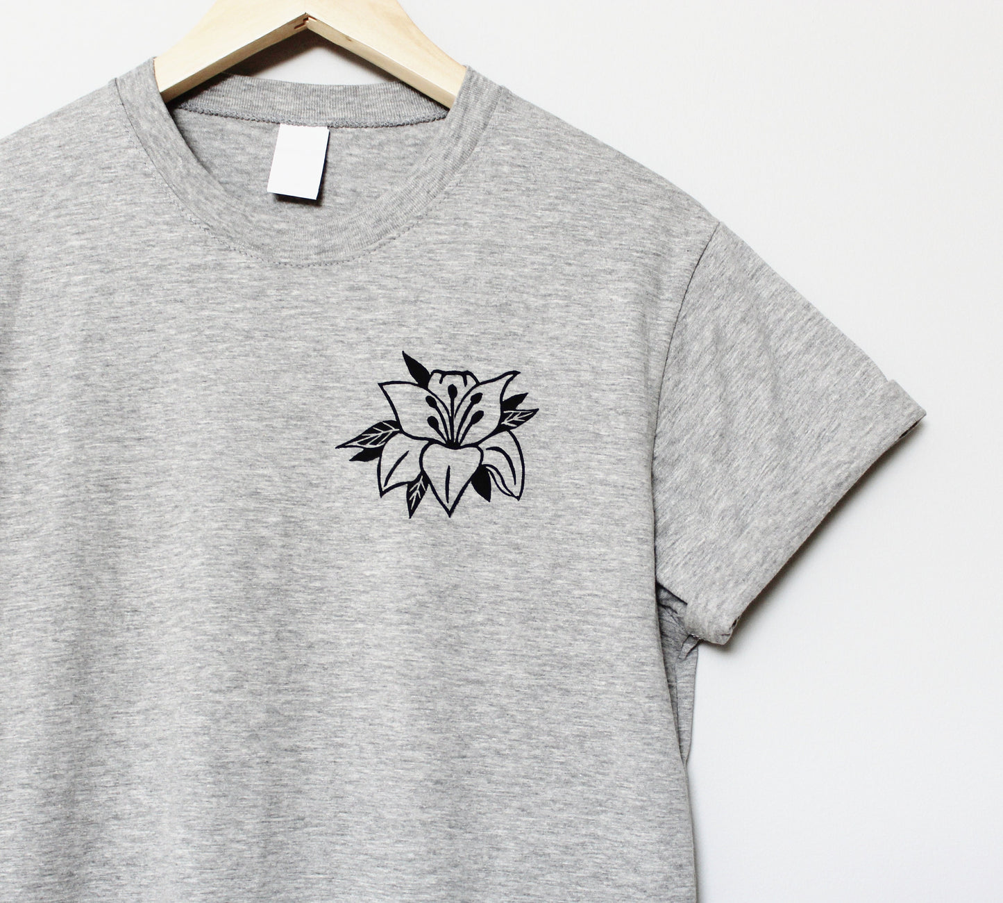 Lily t-shirt, UNISEX hand printed lily flower shirt, minimalist floral block print, hand stamped botanical lino tee, ethical fashion