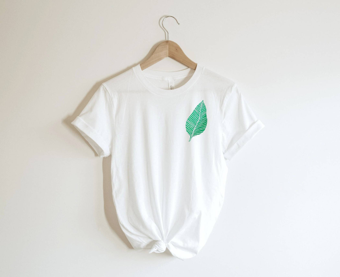 Green leaf t-shirt, UNISEX hand printed plant shirt, minimalist leaf block print, hand stamped botanical lino tee,  ethical fashion