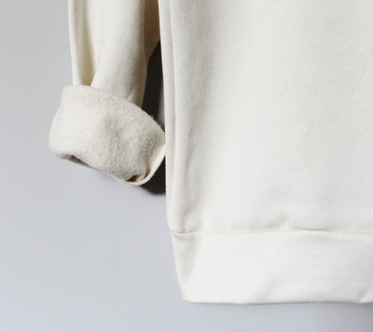 Sweat-shirt imprimé feuilles, col rond UNISEXE en bambou, imprimé botanique minimaliste, pull en coton biologique naturel, mode éthique estampillée à la main