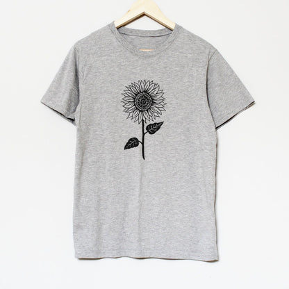 T-shirt tournesol, tee-shirt de fleurs sauvages imprimé à la main UNISEX, imprimé en bloc floral, illustration estampillée à la main, vêtements, mode éthique
