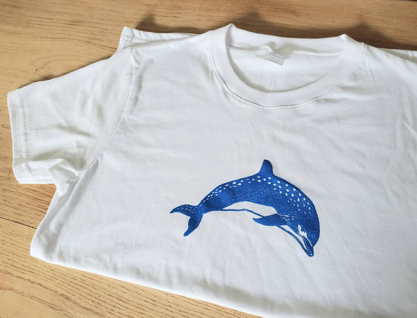 Dolphin t-shirt, UNISEX sea lover tshirt, hand printed dolphin illustration, beach summer tee, hand stamp lino block print, ethical fashion