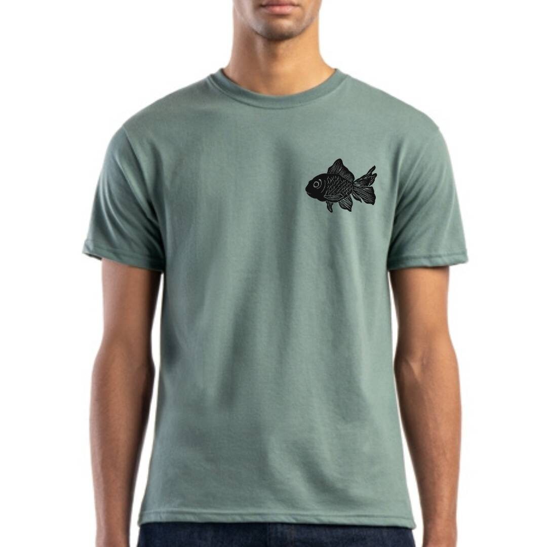 T-shirt de poisson, tee-shirt unisexe imprimé à la main, chemise de poisson d’or minimaliste, t-shirt doux imprimé en bloc unique, mode éthique