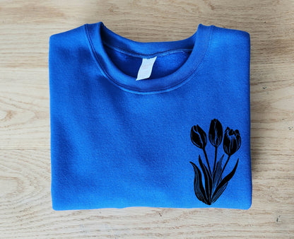 Sweat-shirt tulipe, col d’équipage de fleurs imprimé à la main unisexe, illustration florale imprimée en bloc, pull en polaire douce, vêtements éthiques de printemps