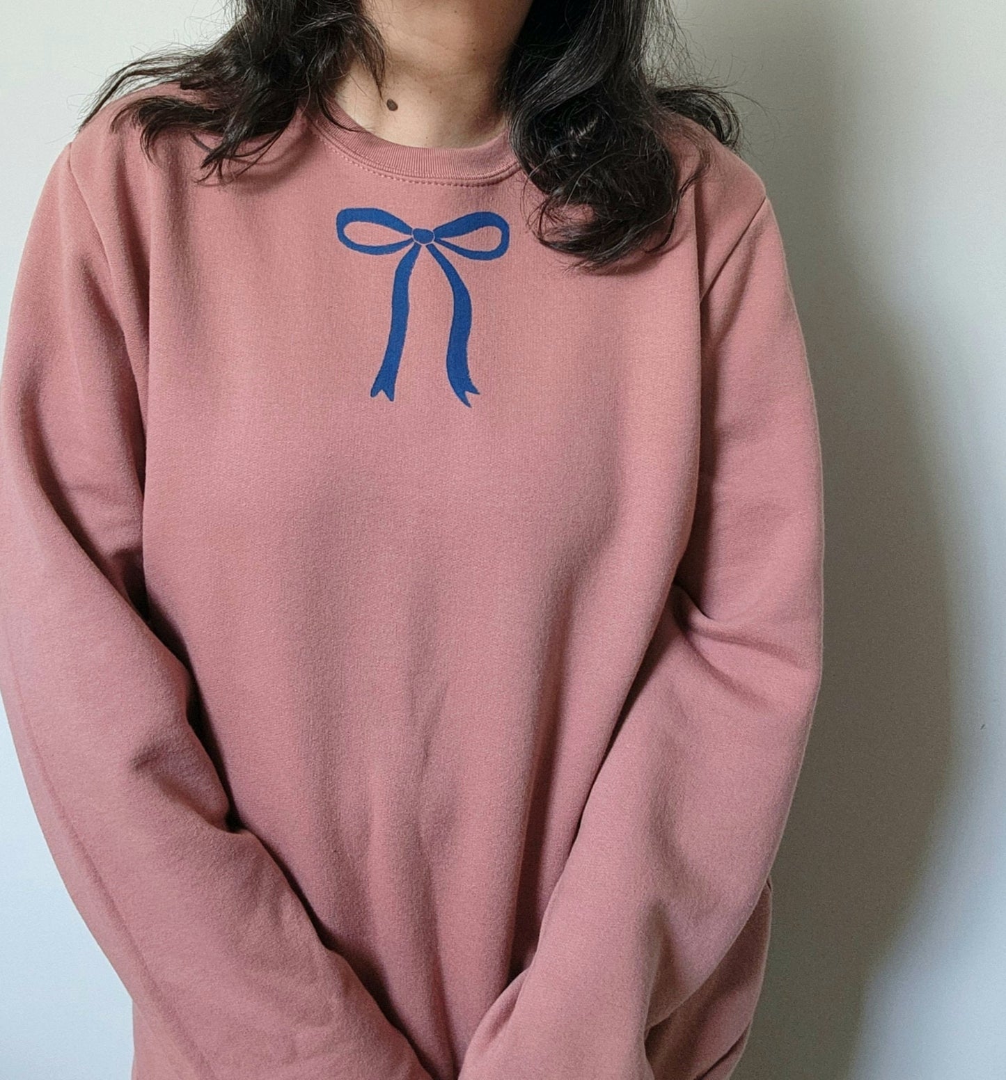 Bow sweatshirt, blue bow crewneck, hand block printed coquette ribbon illustration, cute jumper, gift for her, ethical spring fashion