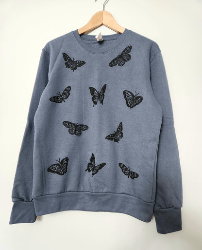 Sweat-shirt papillon, col d’équipage unisexe en coton biologique, motif papillons imprimés en bloc partout, mode d’automne éthique